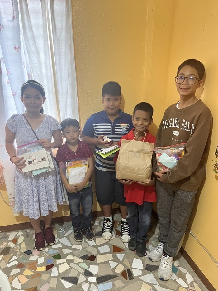 Central Illinois Filipinos Give Back